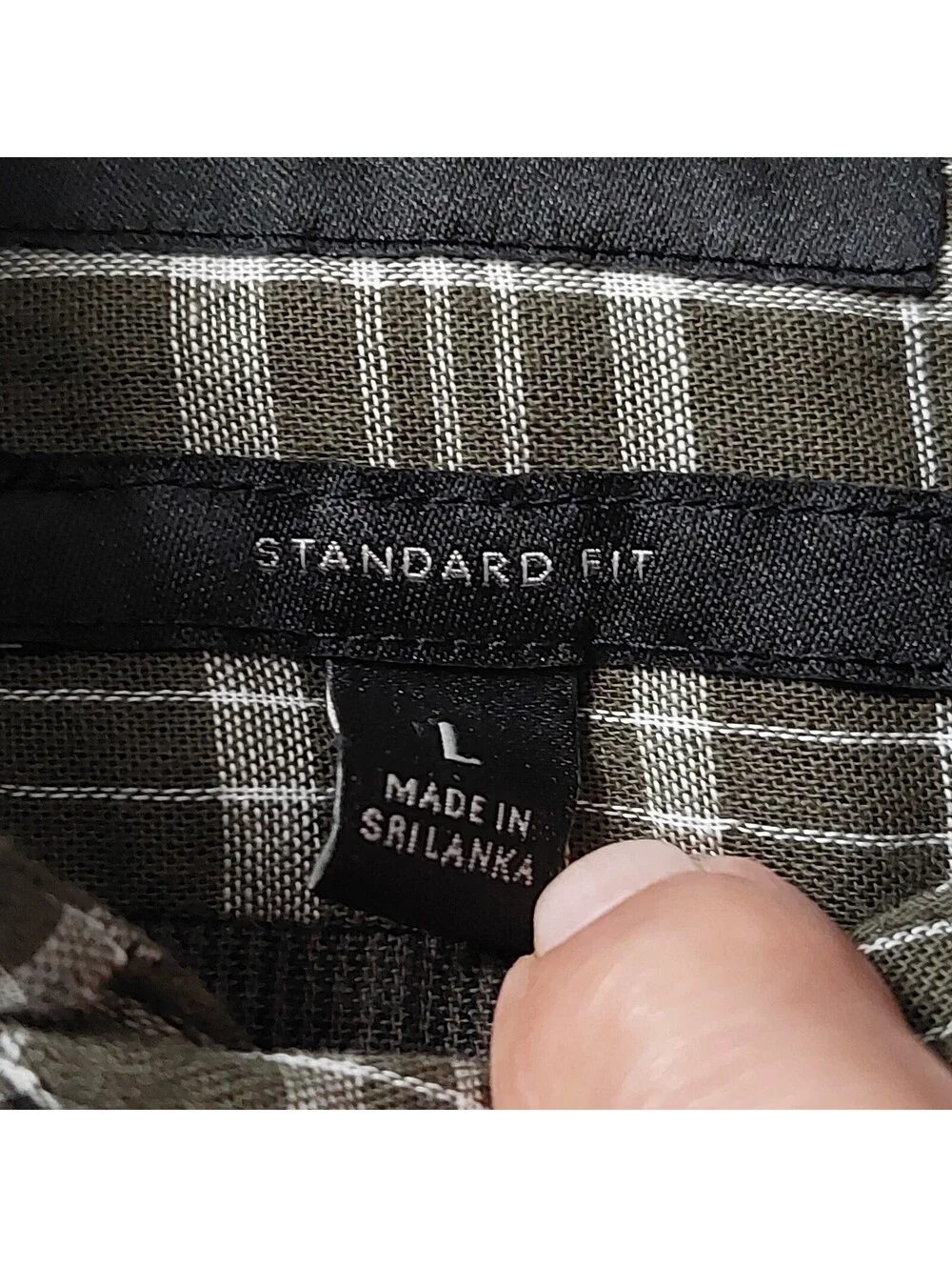 Banana Republic Men's Standard Fit Large Olive Green Plaid Button-Up Shirt
